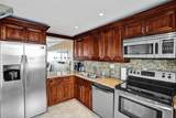 1401 Riverside Dr - Photo 5