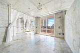 444 30th St - Photo 2