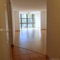1000 Parkview Dr - Photo 5
