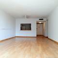 1000 Parkview Dr - Photo 6