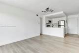620 10th St - Photo 2