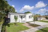 449 10th St - Photo 3