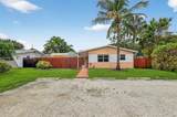 920 30th St - Photo 2