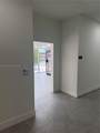 1033 25th St - Photo 20