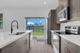 805 18th St - Photo 1