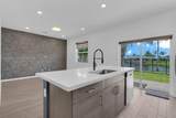 805 18th St - Photo 3