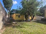 1021 28th St - Photo 3