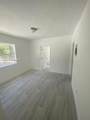 27 60th Ter - Photo 12