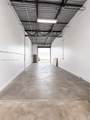 1901 32nd St - Photo 3