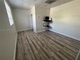 10527 40th St - Photo 2