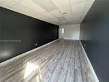 10527 40th St - Photo 5