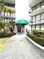800 Parkview Dr - Photo 1