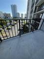 800 Parkview Dr - Photo 2
