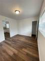 930 Burlington St - Photo 18