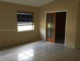 725 19th Ter - Photo 9
