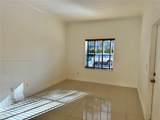 4933 Harbor Isles Dr - Photo 2