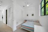 561 Hampton Ln - Photo 32