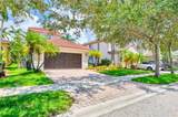 1632 Winterberry Ln - Photo 2