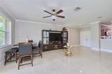 1632 Winterberry Ln - Photo 6