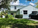 201 207th Ave - Photo 2