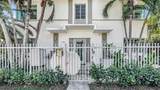 930 10th St - Photo 3