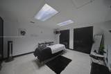 Suite For Lash & Fac Technicians W/ Sink - Photo 2