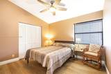 563 Lakeside Cir - Photo 18