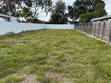 137 32 ST - Photo 2