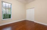 1737 Harbor View Cir - Photo 10