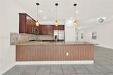 279 31st Ter - Photo 5