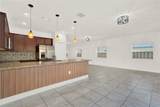 279 31st Ter - Photo 8