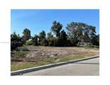 875 Joe Louis Ave - Photo 1