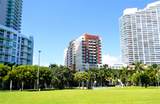 2000 Bayshore Dr - Photo 2