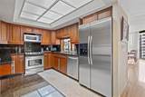 520 Brickell Key Dr - Photo 17