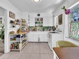 3210 Elizabeth St - Photo 9