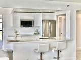 2555 Collins Ave - Photo 5
