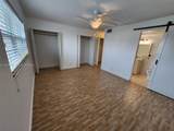 425 11th Ter - Photo 11