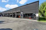 Established Service & Repair Car Shop - Photo 1