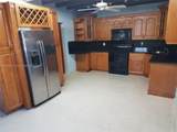 2828 3rd St - Photo 4