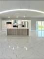 868 Cervantes - Photo 4