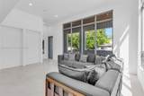3204 Plaza St - Photo 7