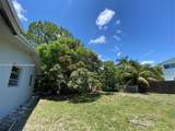 933 38th St - Photo 11