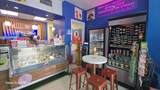 Ice Cream Shop For Sale in Miami Beach - Photo 2