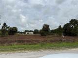 760 Nogal St - Photo 2