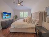 1135 Lake St - Photo 16