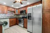 711 Hollybrook Dr - Photo 12