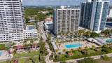 2625 Collins Ave - Photo 2