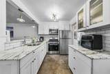 1698 Jefferson Ave - Photo 4