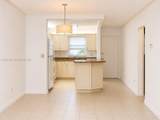 2832 Fillmore St - Photo 4