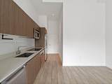 1600 1 Ave - Photo 3